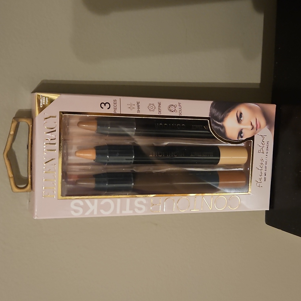 Ellen Tracy Contour Sticks